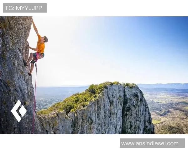 攀岩心理素质探讨：北京攀岩队如何应对挑战与压力