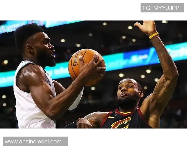 布城与加的夫历史交锋回顾及战绩分析探讨